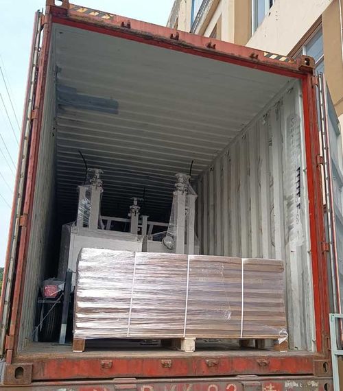 Latest company news about 2*300W güneş izleme römorkları